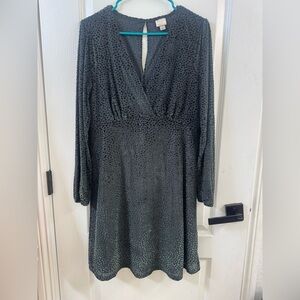 Elegant Dark Green Dotted Dress